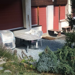 Square ruches c 55 terrasse partie gravier